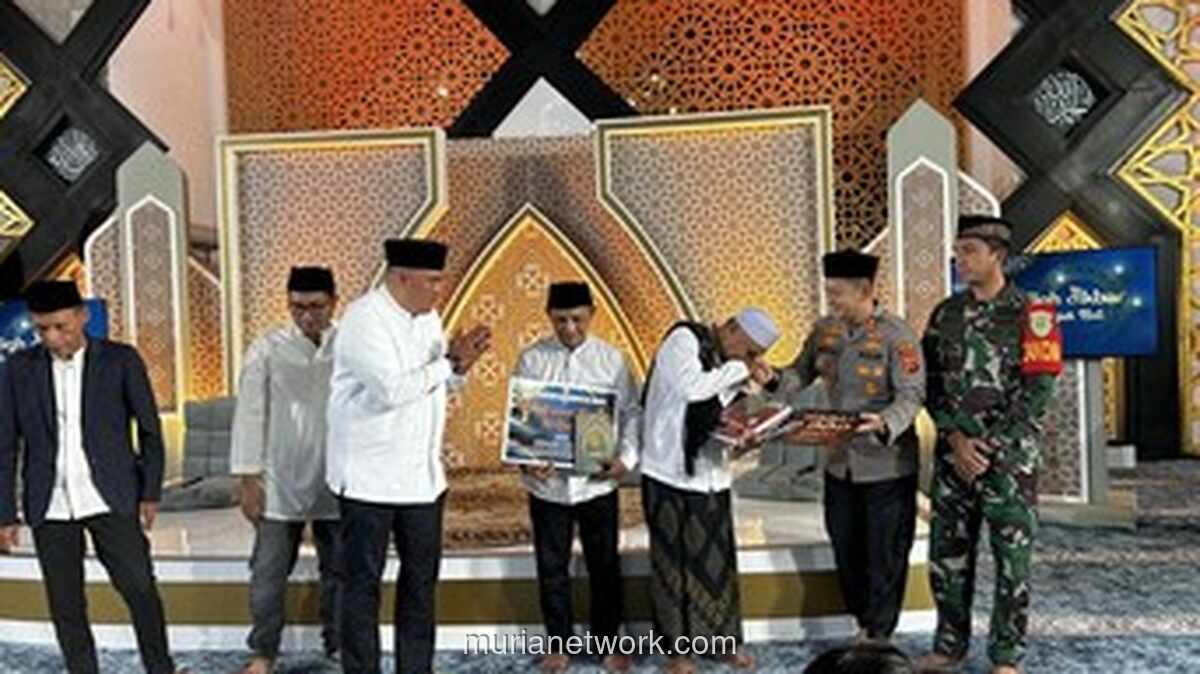 Polres Bogor Wakafkan 2.000 Al-Quran di Malam Nuzulul Quran
