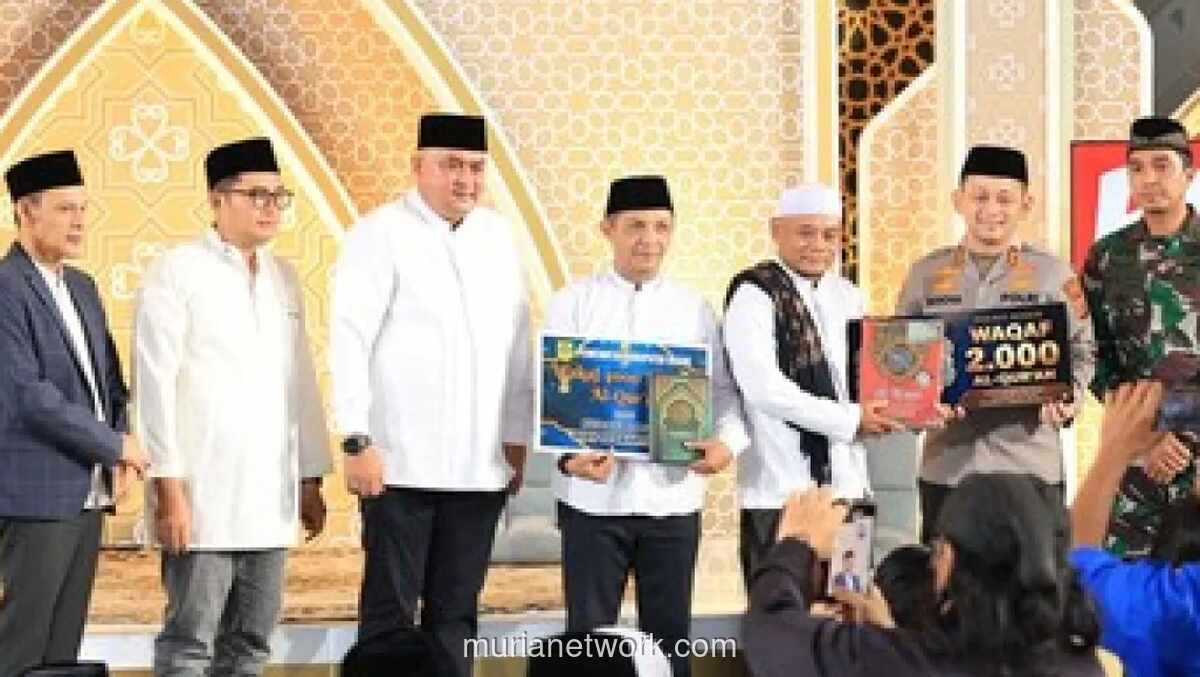 Polres Bogor Wakafkan 2.000 Al-Quran di Acara Nuzulul Quran