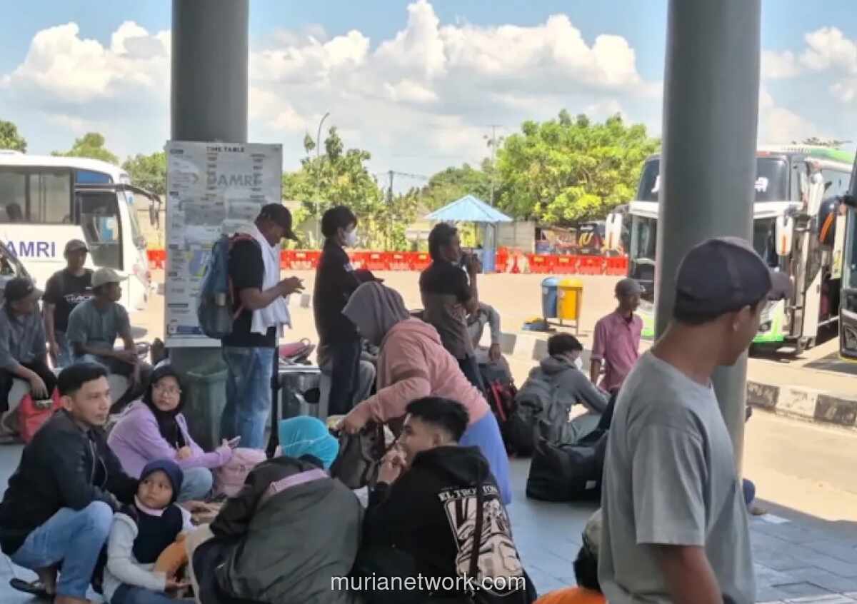 Terminal Pakupatan Serang Catat Lonjakan Penumpang Jelang Mudik Lebaran