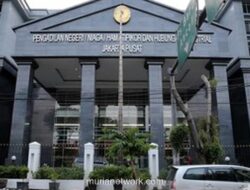 Petugas Pengadilan Negeri Jakpus Main Game Saat Jam Kerja, Pihak Pengadilan Lakukan Penelusuran