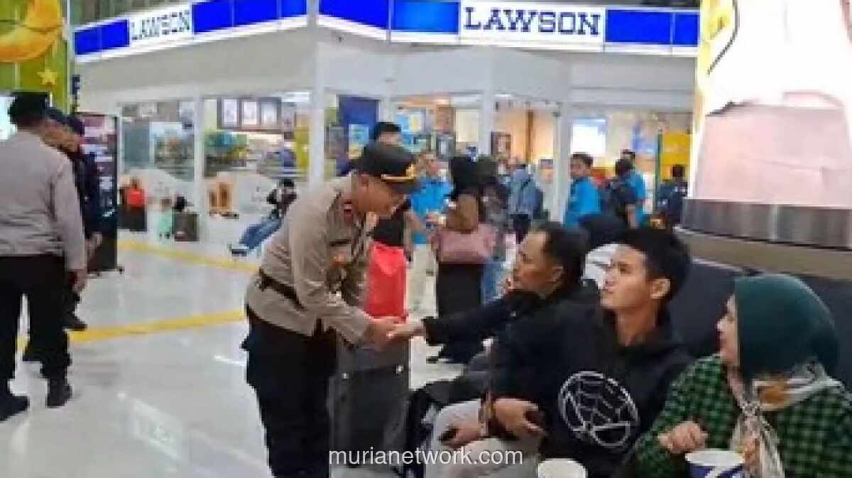 Polda Metro Jaya Terapkan Patroli Dialogis di Stasiun Gambir Antisipasi Lonjakan Mudik