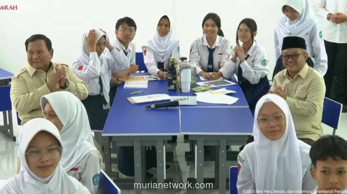 Prabowo Targetkan Renovasi 300 Ribu Sekolah dan Genjot Digitalisasi dalam 5 Tahun
