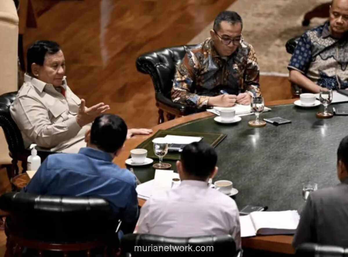 Presiden Prabowo Gelar Rapat Maraton Bahas Pendidikan, Geopolitik, dan Persiapan Mudik