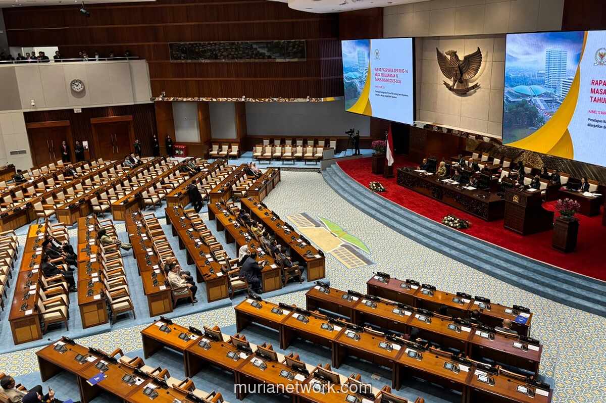 DPR Terima Tiga Surat Presiden Prabowo Soal RUU dan Kerja Sama Kanada