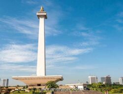 Akses Puncak Monas Ditutup Lebih Awal Selama Libur Lebaran 2026