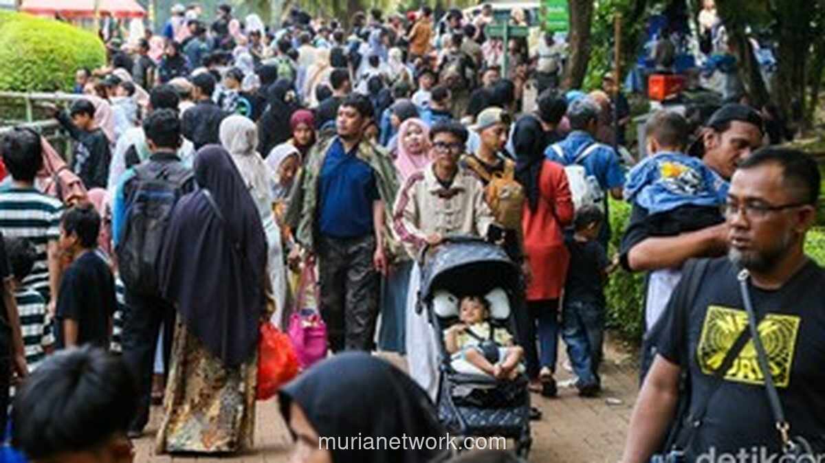 Ragunan Dikunjungi 67 Ribu Orang di H+1 Lebaran