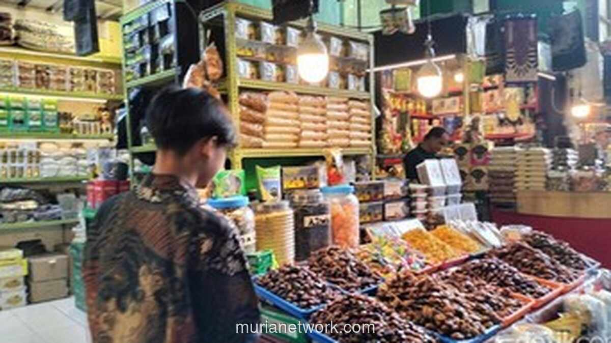Studi Ungkap Dampak Ekonomi Ramadan: Harga Pangan Naik, Produksi Industri Turun