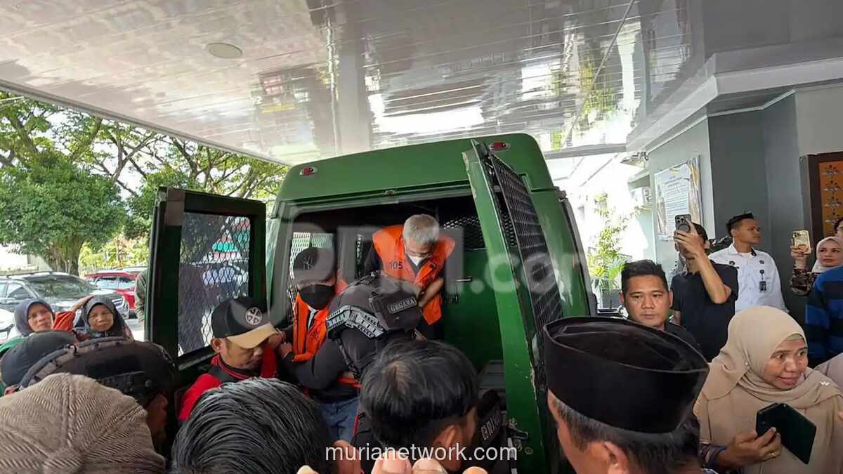 Gubernur Riau Nonaktif Abdul Wahid Mulai Ditahan di Pekanbaru, Terdakwa Pemerasan Rp 7 Miliar