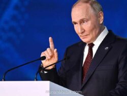 Rusia Desak AS Cabut Sanksi Minyak, Manfaatkan Gejolak Timur Tengah