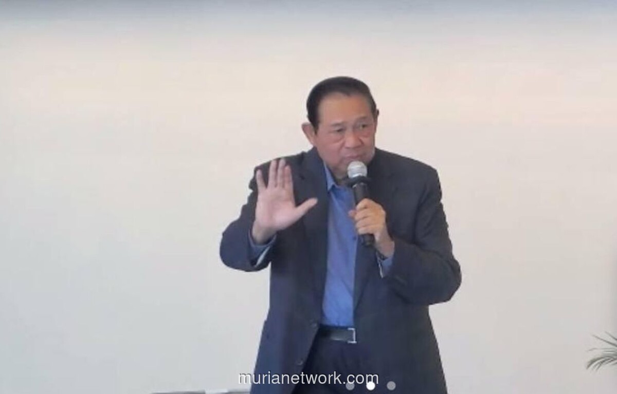 SBY Rayakan Lebaran dengan Open House Internal di Cikeas, AHY Dampingi Presiden