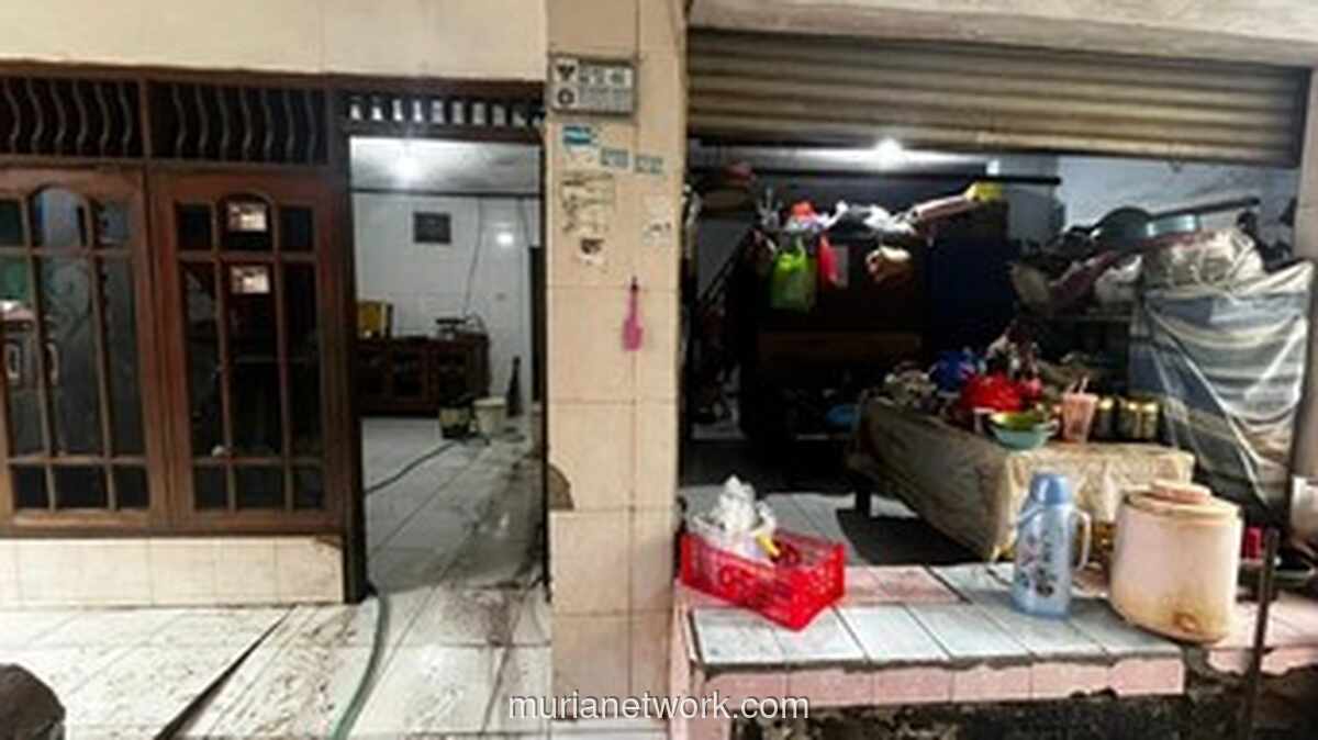 Banjir Dadakan Rendam Perayaan Lebaran Warga Ciracas