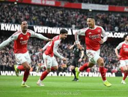 Sejarah Premier League: Empat Laga Berakhir 2-1 dalam Satu Hari