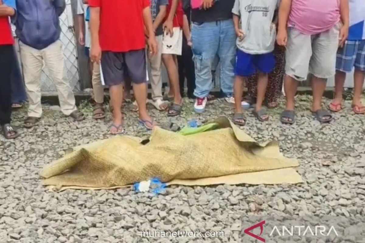 Pria Tewas Tertabrak Kereta Ekspres Bandara di Perlintasan Green Garden