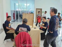 Semifinal Lomba Domino IKATSI Unhas Berlangsung Sengit di Unhas Hotel
