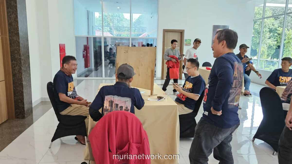 Semifinal Lomba Domino IKATSI Unhas Berlangsung Sengit di Unhas Hotel