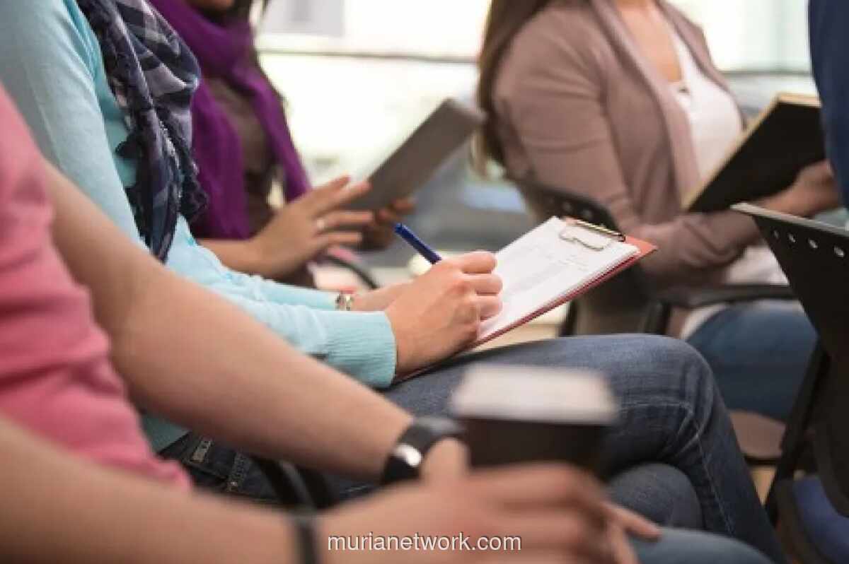 Fisika Murni vs Teknik Fisika: Ini Perbedaan Mendasar dari Kurikulum hingga Prospek Karir