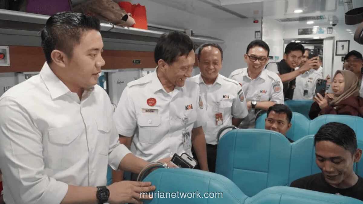 Sekretaris Kabinet Tinjau Langsung Kesiapan Kereta Ekonomi Kerakyatan Jelang Lebaran 2026