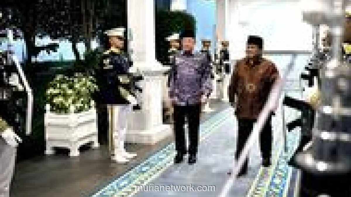 Prabowo Sambut Anwar Ibrahim di Istana, Bahas Geopolitik dalam Silaturahmi Lebaran