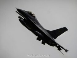 Iran Klaim Tembak Jatuh Jet Tempur F-16 Israel di Wilayah Tengahnya