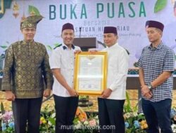 Kapolda Riau Dianugerahi Maklumat Hari Ekosistem Atas Komitmen Green Policing