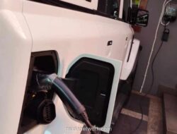 Sri Lanka Imbau Pemilik Mobil Listrik Hindari Isi Daya Malam Hari