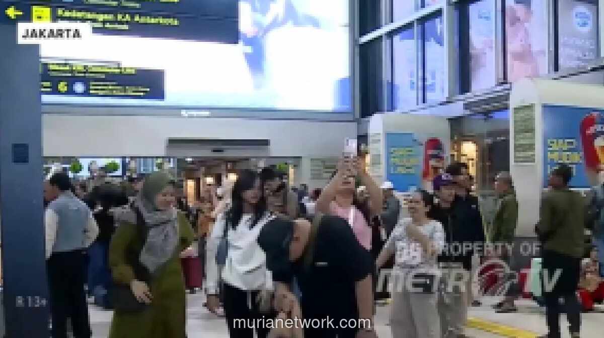 Gelombang Mudik Lebaran 2026 Mulai Memadati Stasiun Pasar Senen