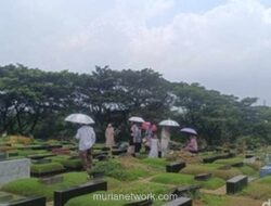 Ribuan Peziarah Padati TPU Tanah Kusir Usai Salat Idul Fitri
