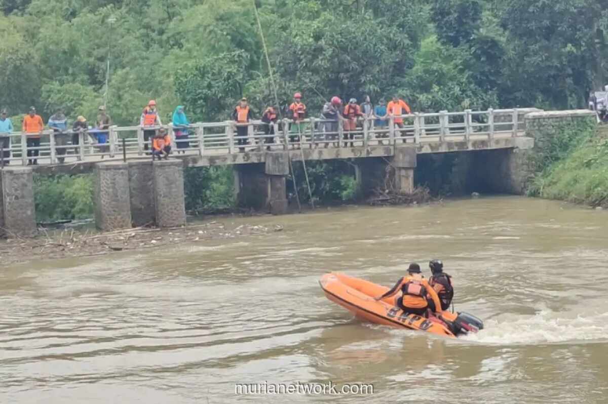Bocah 7 Tahun Terseret Arus Ditemukan Meninggal di Sungai Bendo Mongal Kediri