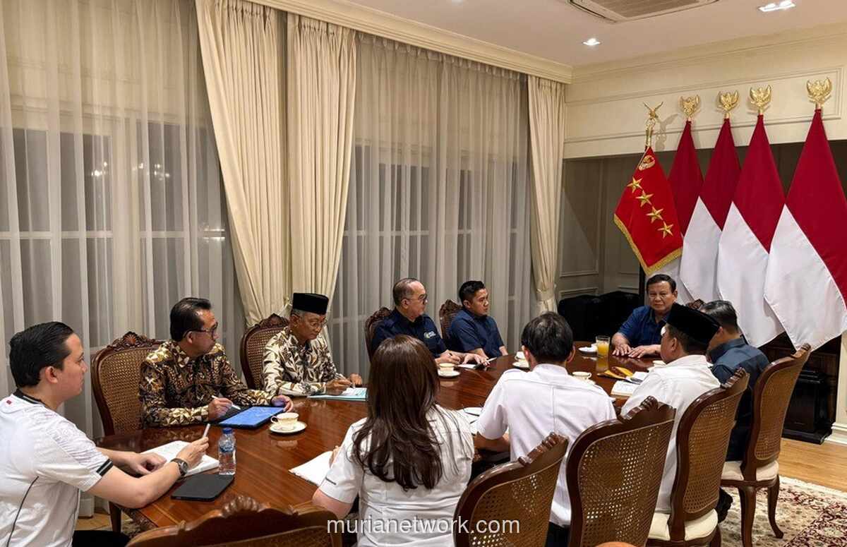 Prabowo Perintahkan Pembangunan Hunian Layak Usai Blusukan di Pinggir Rel Senen