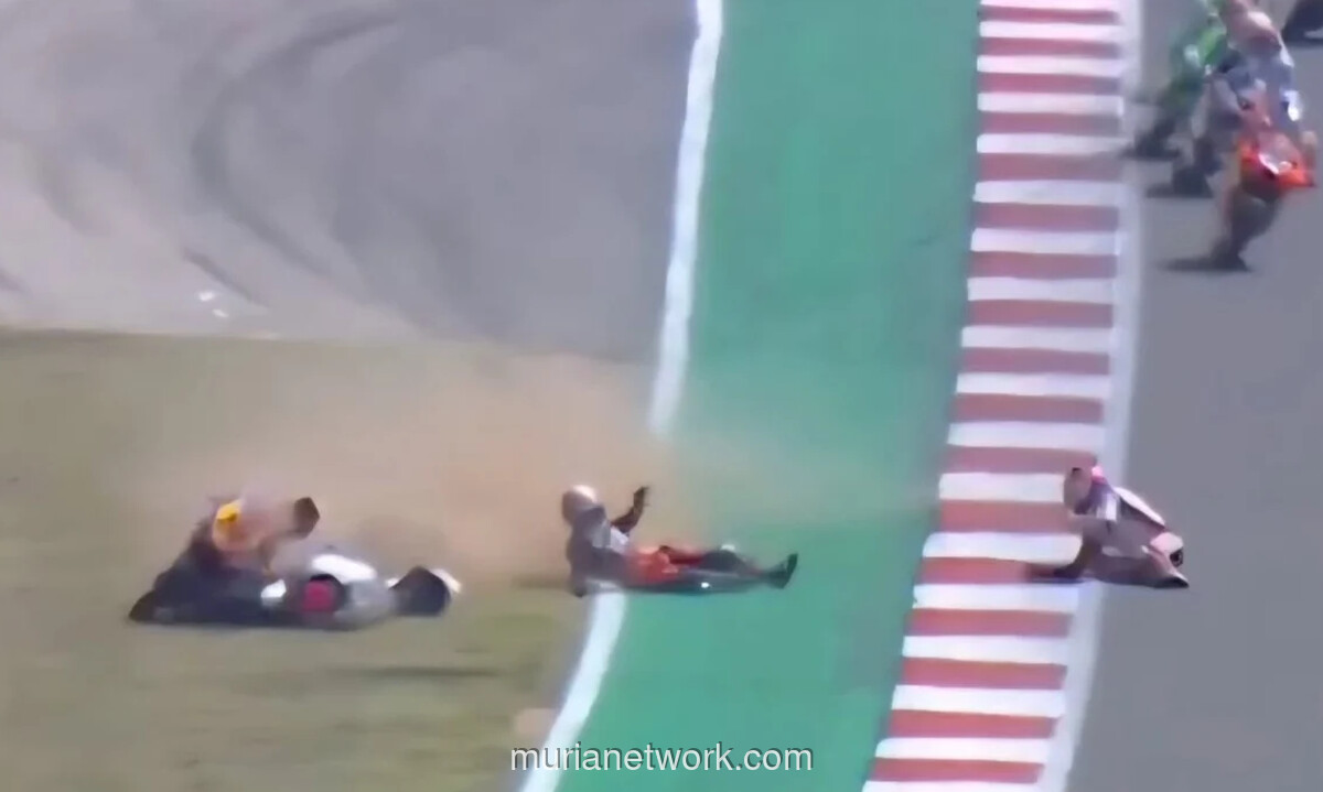 Veda Ega Pratama Catat Lap Tercepat, Tapi Jatuh di Moto3 Amerika Serikat