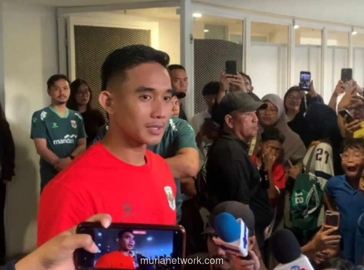 Herdman Bawa Televisi ke Pinggir Lapangan, Rizky Ridho: Pengalaman Pertama Saya