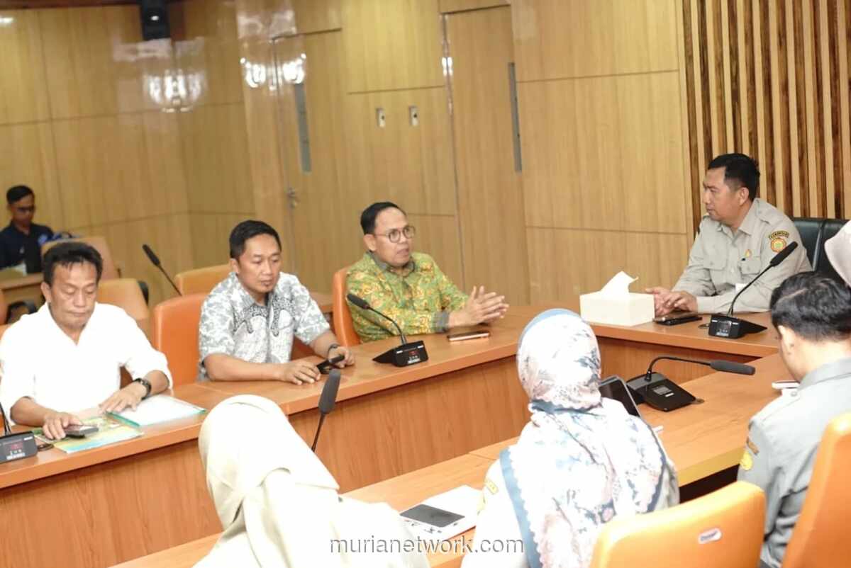 Wabup Bone Bahas Nasib Tenaga Honorer Pertanian dengan Kementan