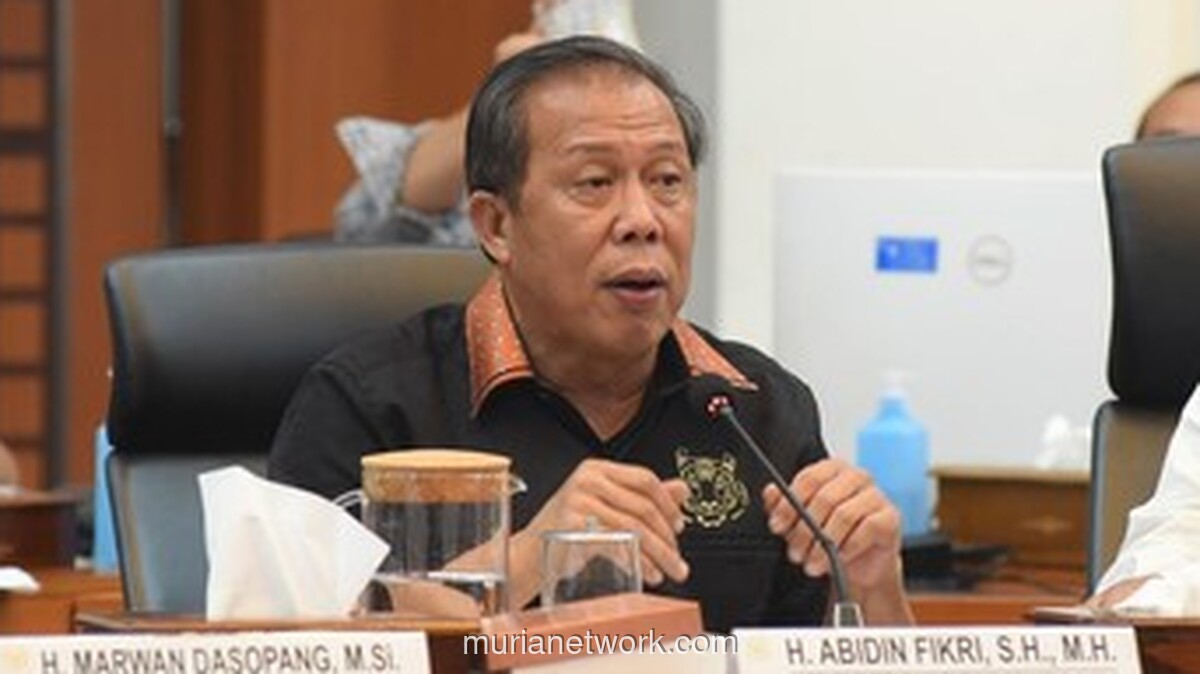 DPR Desak Pencairan Tunjangan Guru Madrasah Tepat Waktu Sebelum Lebaran