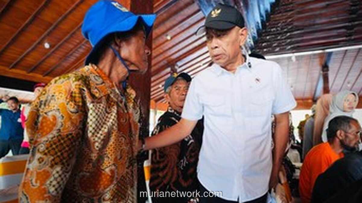 Wamen Sosial Serahkan Santunan Rp 440 Juta untuk Korban Longsor Banjarnegara