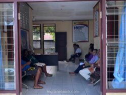 1.461 Warga Manokwari Terima Bantuan Pangan Tahap Kedua dari Bulog