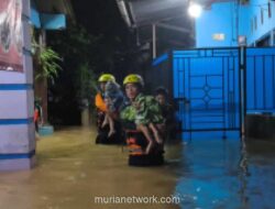 Tim SAR Evakuasi 109 Warga Terdampak Banjir Bandar Lampung