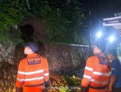 Hujan Deras di Bogor Picu 17 Titik Bencana, Rumah Tertimpa Longsor