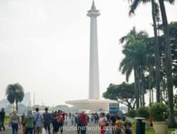 Lebih dari 2.500 Pengunjung Padati Kawasan Monas Saat Libur Jumat Agung