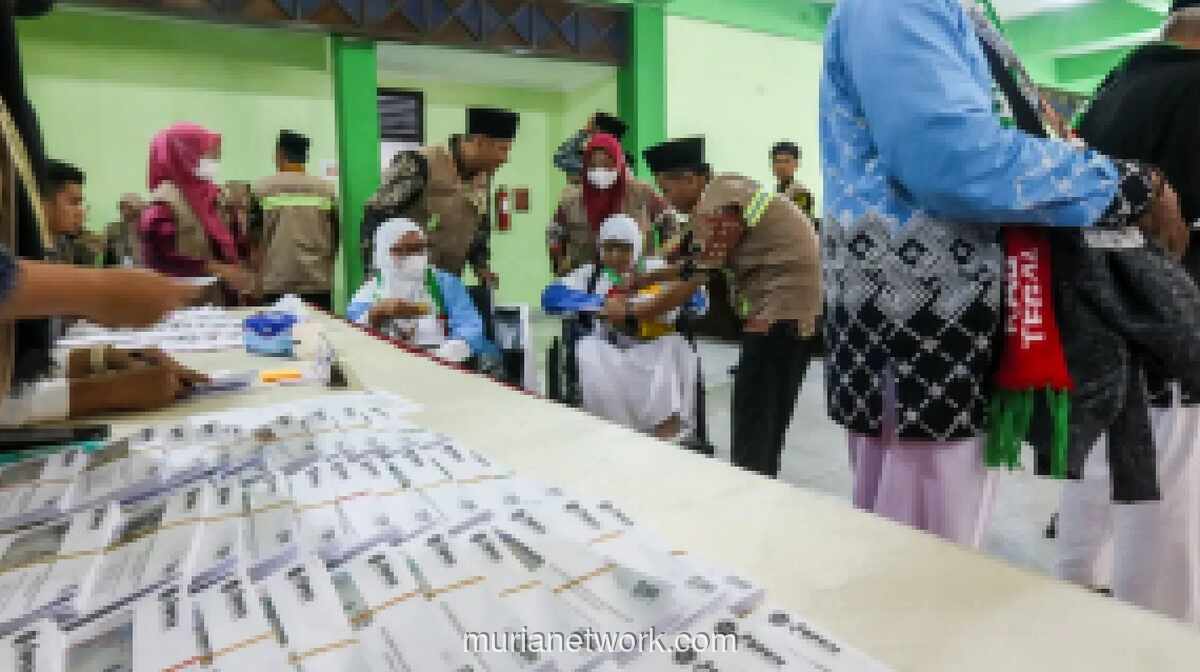 BPKH Bagikan Uang Saku Rp3,4 Juta per Jemaah Haji Embarkasi Solo