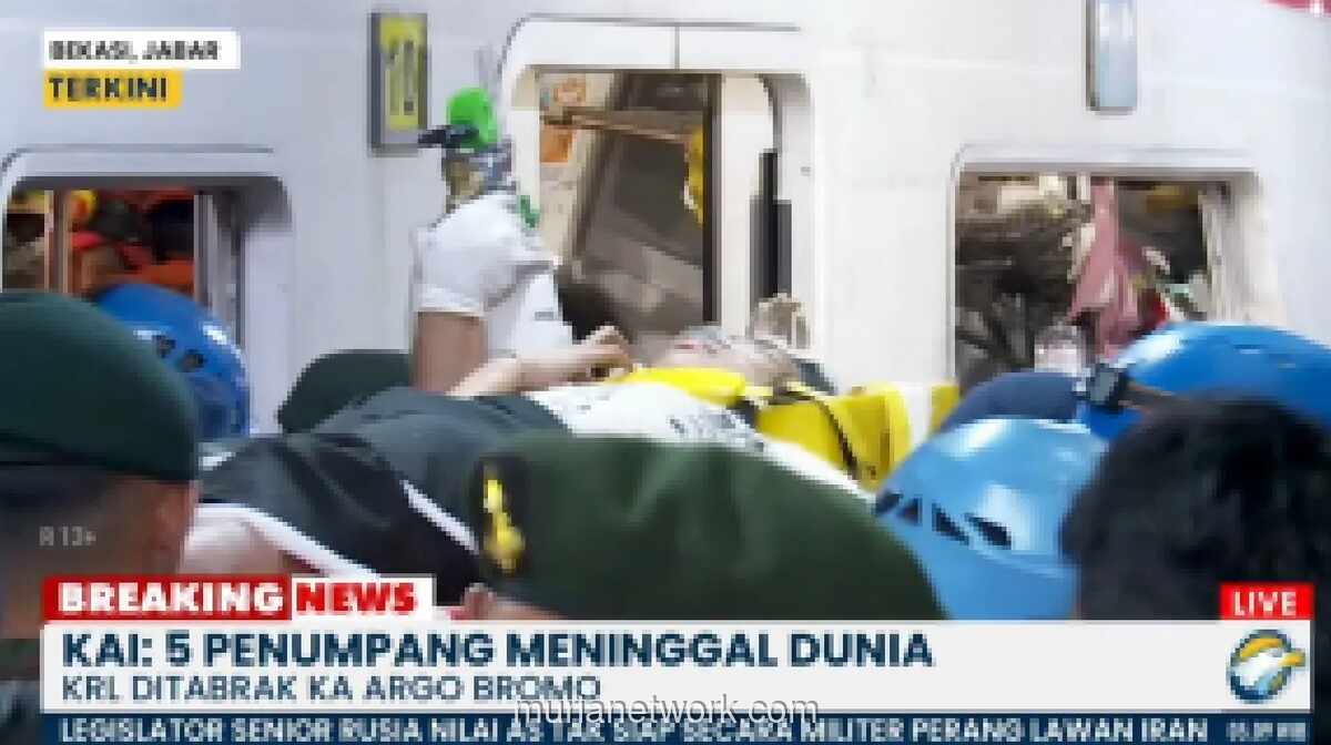 Basarnas Instruksikan Evakuasi Korban Tabrakan Kereta di Bekasi Timur Tanpa Menggeser Gerbong