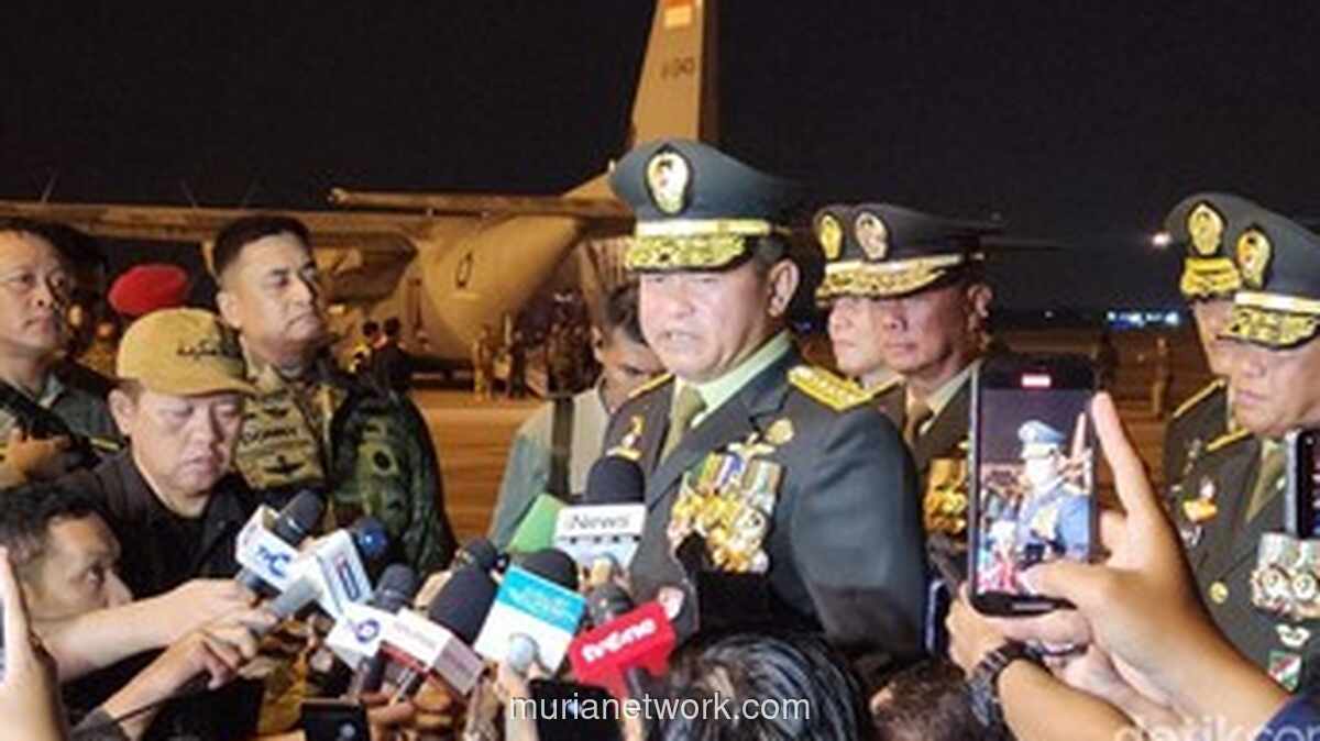 Presiden Prabowo Lepas Jenazah Tiga Prajurit TNI Gugur dalam Misi PBB di Lebanon