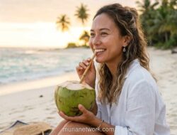 Air Kelapa Disebut Bantu Jaga Kelembapan dan Cegah Penuaan Dini pada Kulit