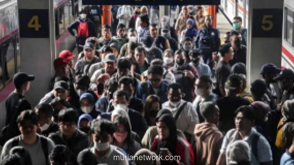 588 Penumpang Terdampak, Empat Perjalanan Kereta Api dari Surabaya Dibatalkan Imbas Kecelakaan di Bekasi