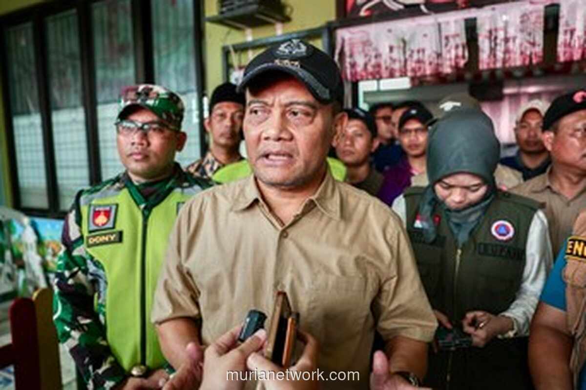 Gubernur Jateng Serahkan Bantuan Rp 236,9 Miliar dan Tegaskan Penanganan Banjir Harus Komprehensif