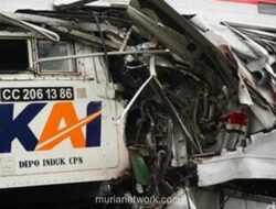 Menko Infrastruktur Soroti Risiko Gerbong Khusus Wanita di Bagian Belakang Rangkaian KRL