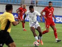 Pelatih Arema Ungkap Alasan Taktik Bertahan Ketat Usai Imbang Lawan Malut United