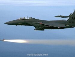 AS dan Iran Berlomba Temukan Awak F-15 yang Jatuh di Tengah Ketegangan Perang