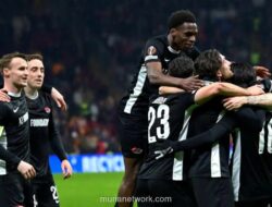 AZ Alkmaar Hancurkan NEC Nijmegen 5-1, Juara Piala Belanda