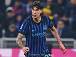 Inter Milan Tantang Barcelona untuk Bertindak Nyata Soal Minat pada Alessandro Bastoni