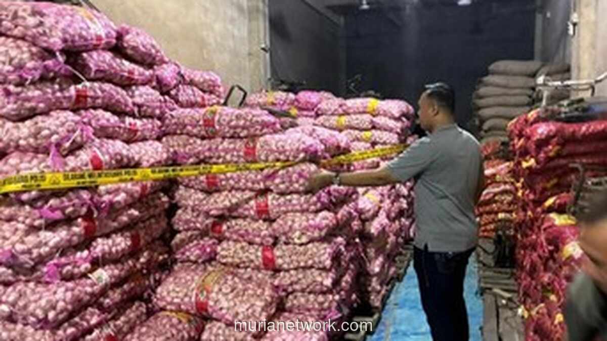 Bareskrim Gagalkan Penyelundupan Puluhan Ton Bawang di Pontianak
